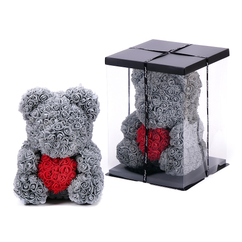 Medvídek šedý s červeným srdcem z růží