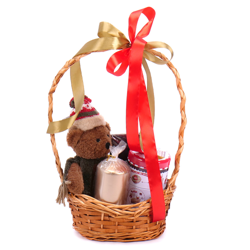 Dárkový proutěný košík a tulipány